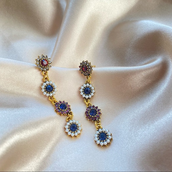 Lagom Studio Jewelry - 💙Rhinestones Statement Earrings